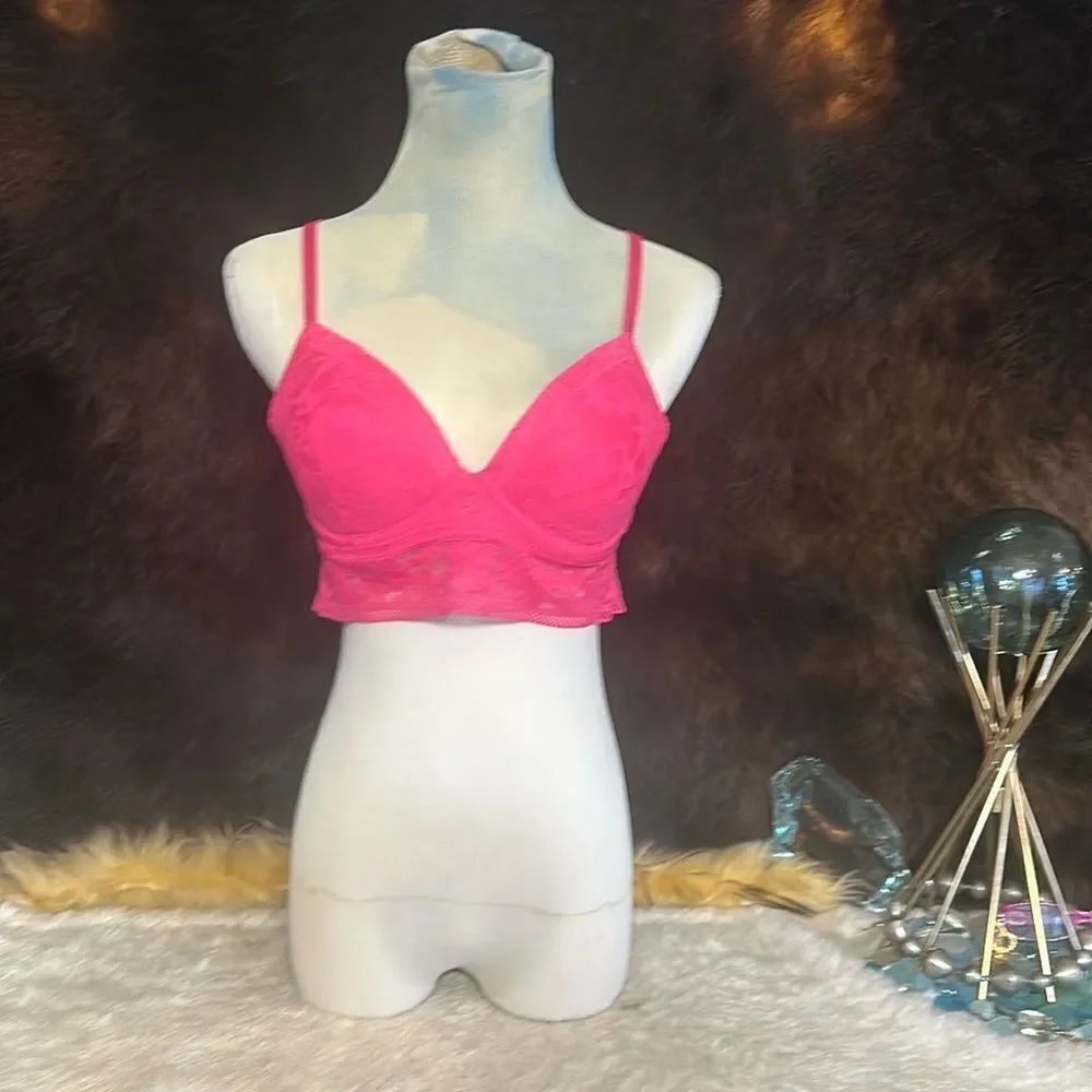 Victoria’s Secret bralette M (5025C)
NWT